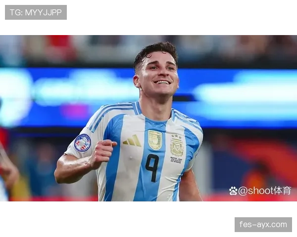 阿尔瓦雷斯融入曼城体系，近期表现稳健