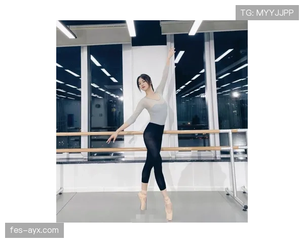 陈梦出街像豪门千金，训练时又像高压机器——她随手一挥的钱能吓退我一整年工资