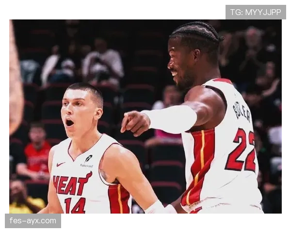 希罗无球跑动拉空为巴特勒造投，比上季更高效